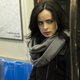 Imagen para el artículo titulado Más de 30 nuevas imágenes de Jessica Jones que harán que quieras ver la serie ya mismo